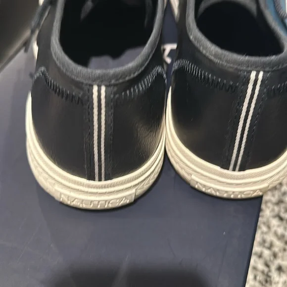 EUC Men’s Lace Oxford in brown or navy-size 12 - Picture 4 of 14